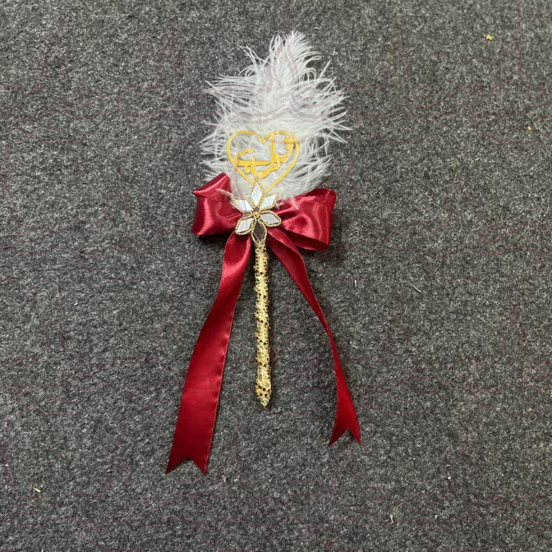 Mehroon Bow Pen